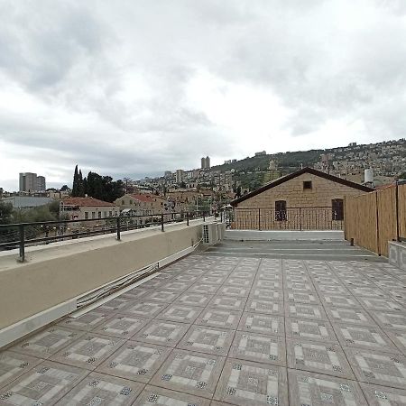 Boutique 22 Guest Rooms Haifa Esterno foto