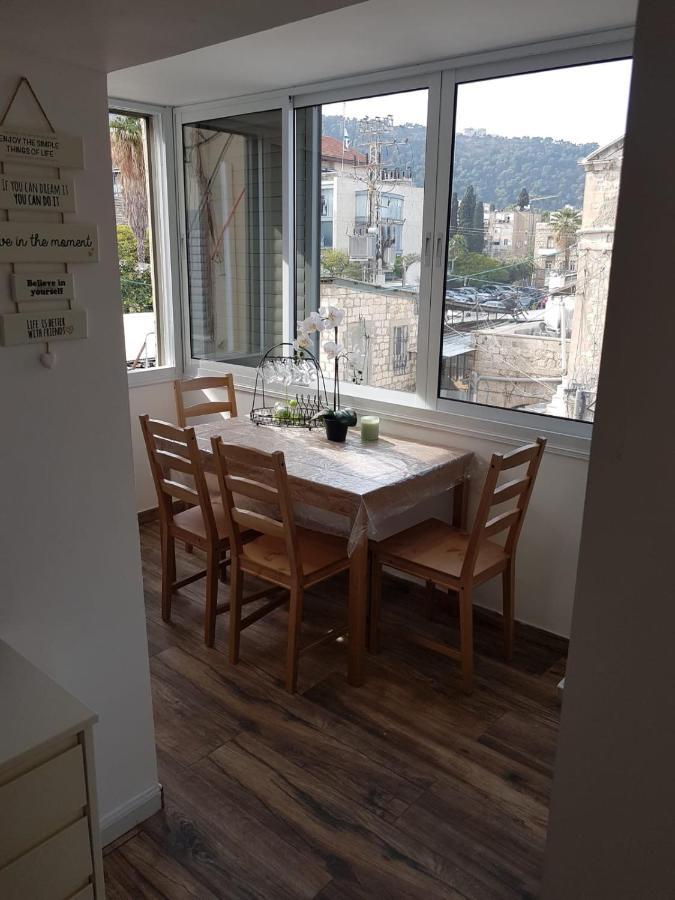 Boutique 22 Guest Rooms Haifa Esterno foto