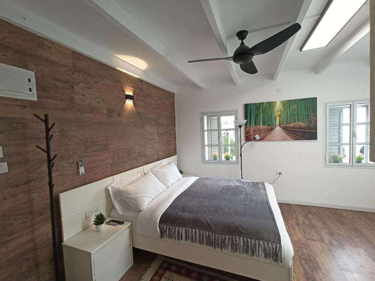 Boutique 22 Guest Rooms Haifa Esterno foto