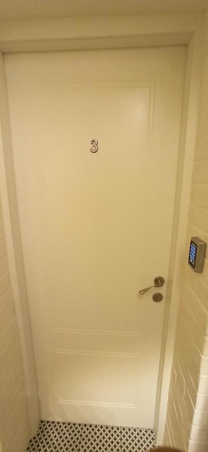 Boutique 22 Guest Rooms Haifa Esterno foto